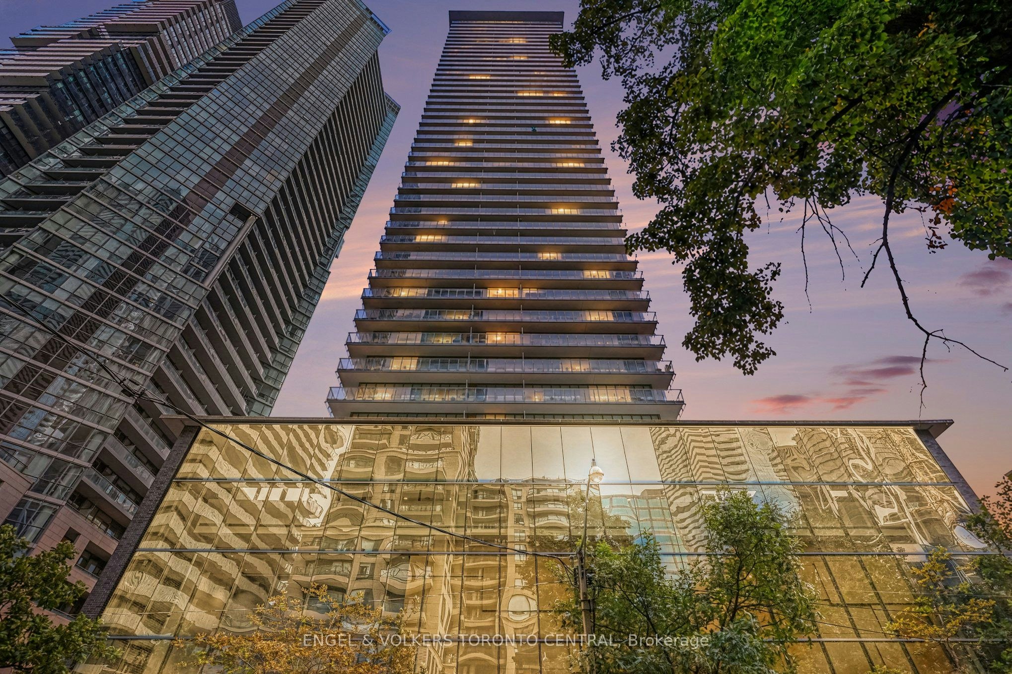 1503-33 Charles Street E, Toronto, ON, M4Y 1R9