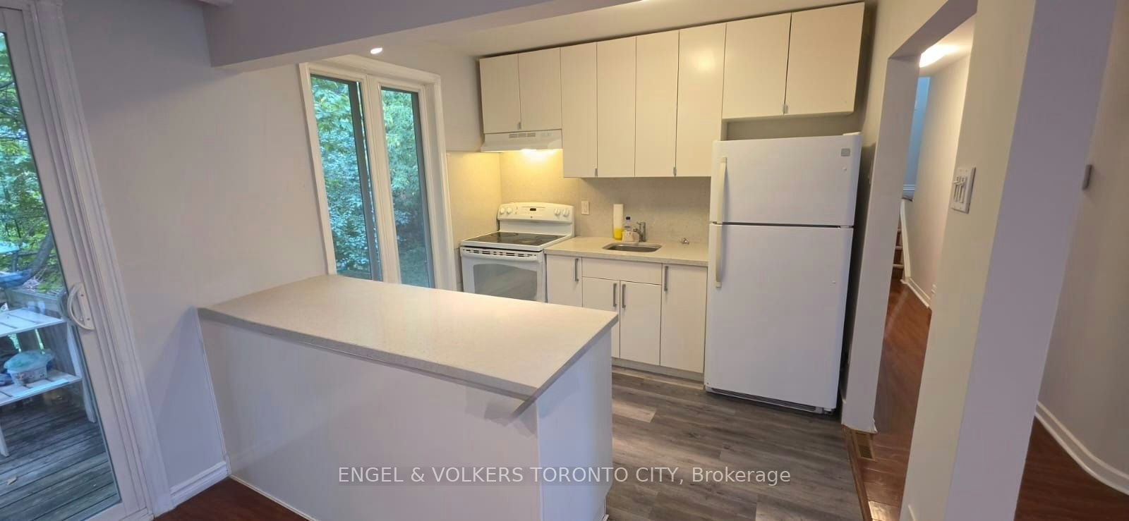 171 Brighton Avenue, Toronto, ON, M3H 4E3 - 6