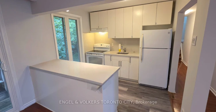 171 Brighton Avenue, Toronto, ON, M3H 4E3 - 6