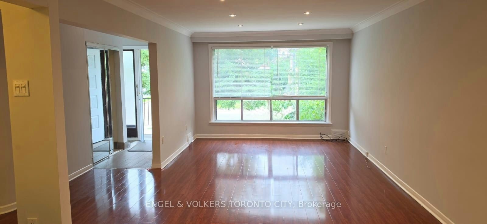 171 Brighton Avenue, Toronto, ON, M3H 4E3 - 2