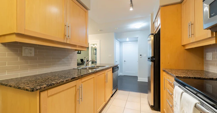 307-20 Blue Jays Way, Toronto, ON, M5V 3W6 - 27