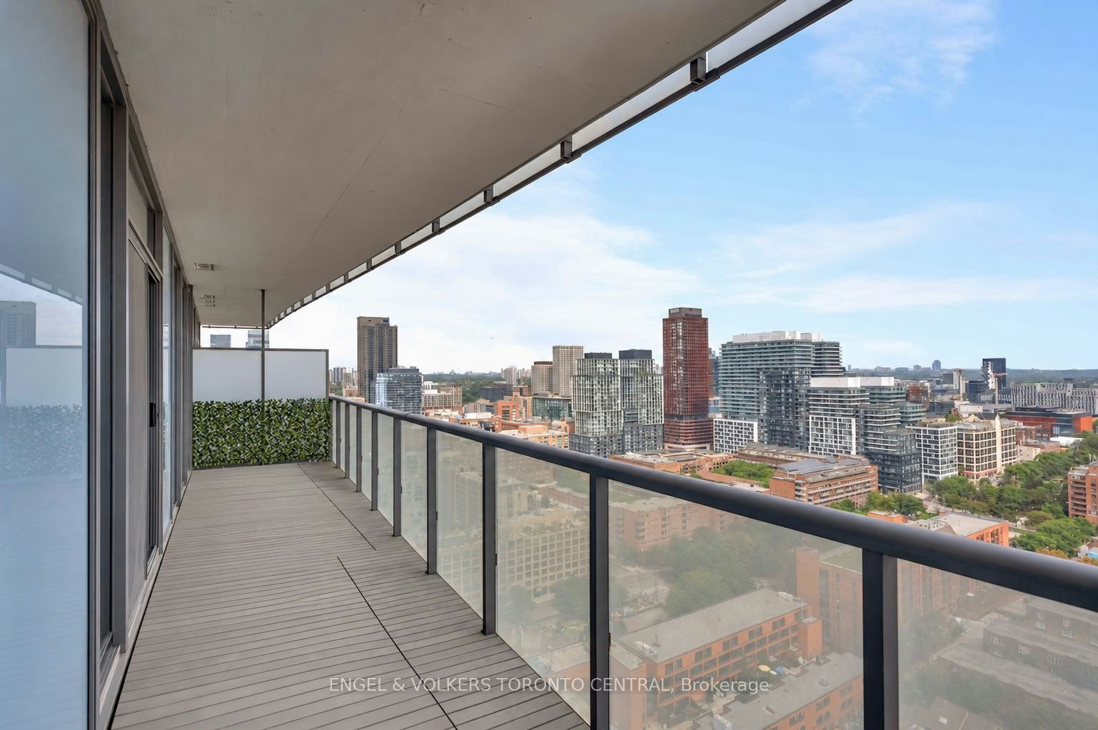 2405-1 Market Street, Toronto, ON, M5E 0A2 - 3