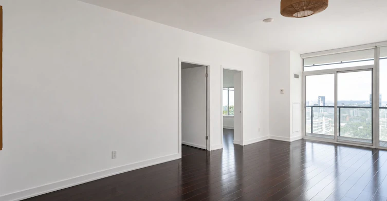 2405-1 Market Street, Toronto, ON, M5E 0A2 - 8
