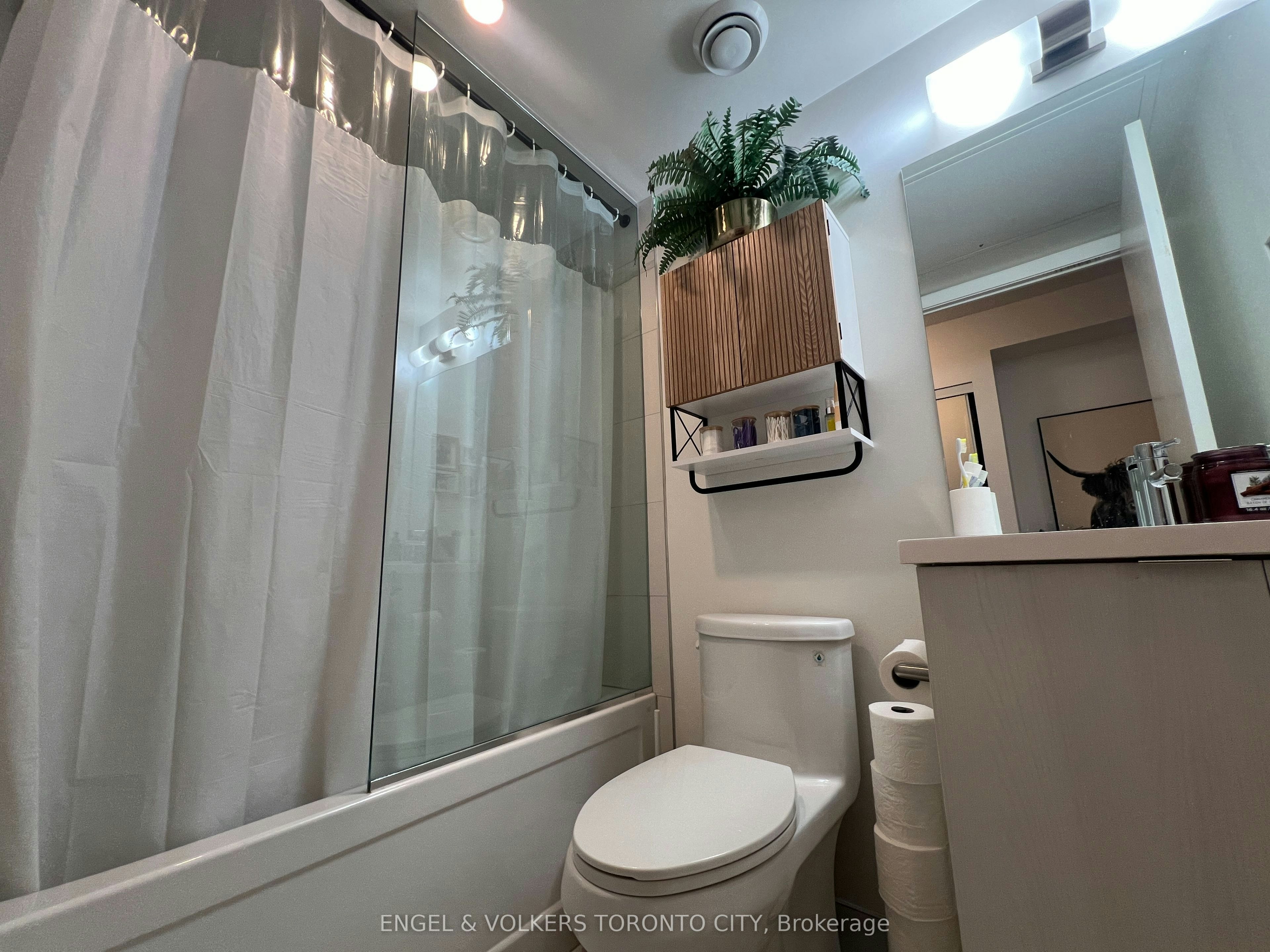 2116-138 Downes Street, Toronto, ON, M5E 0E4 - 11