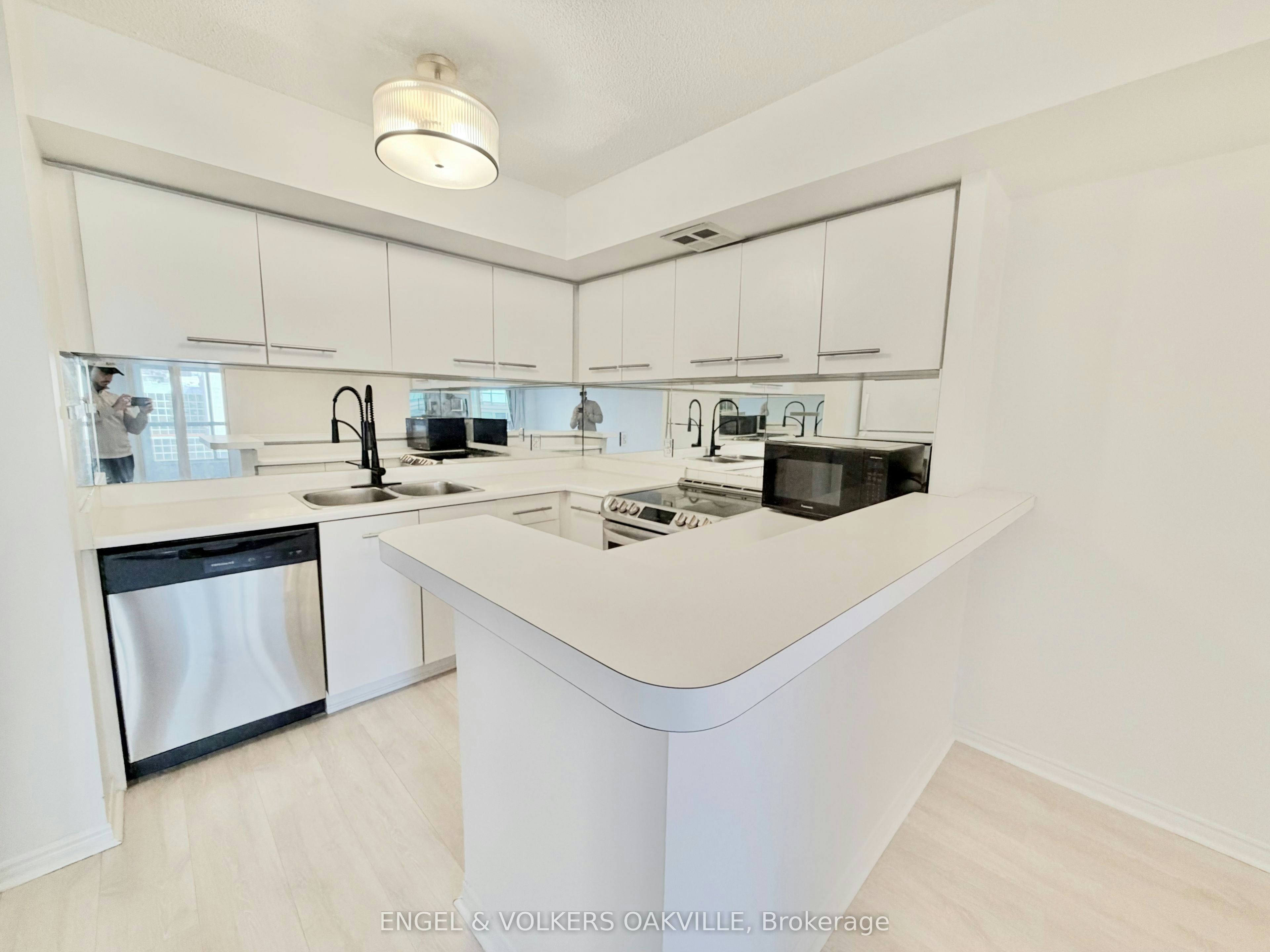N/A 1811-25 The Esplanade, Toronto, ON, M5E 1W5 - 13