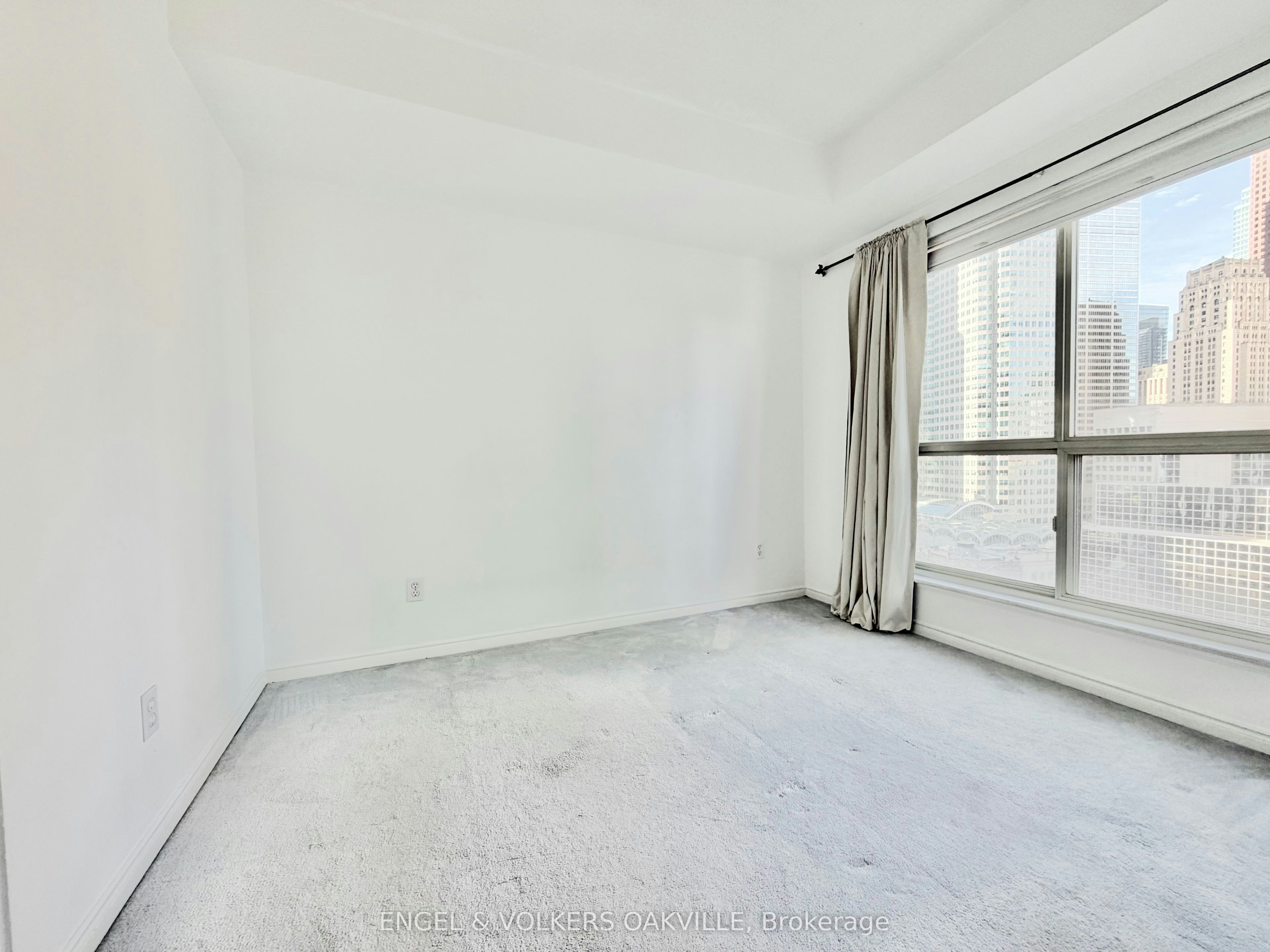 N/A 1811-25 The Esplanade, Toronto, ON, M5E 1W5 - 25