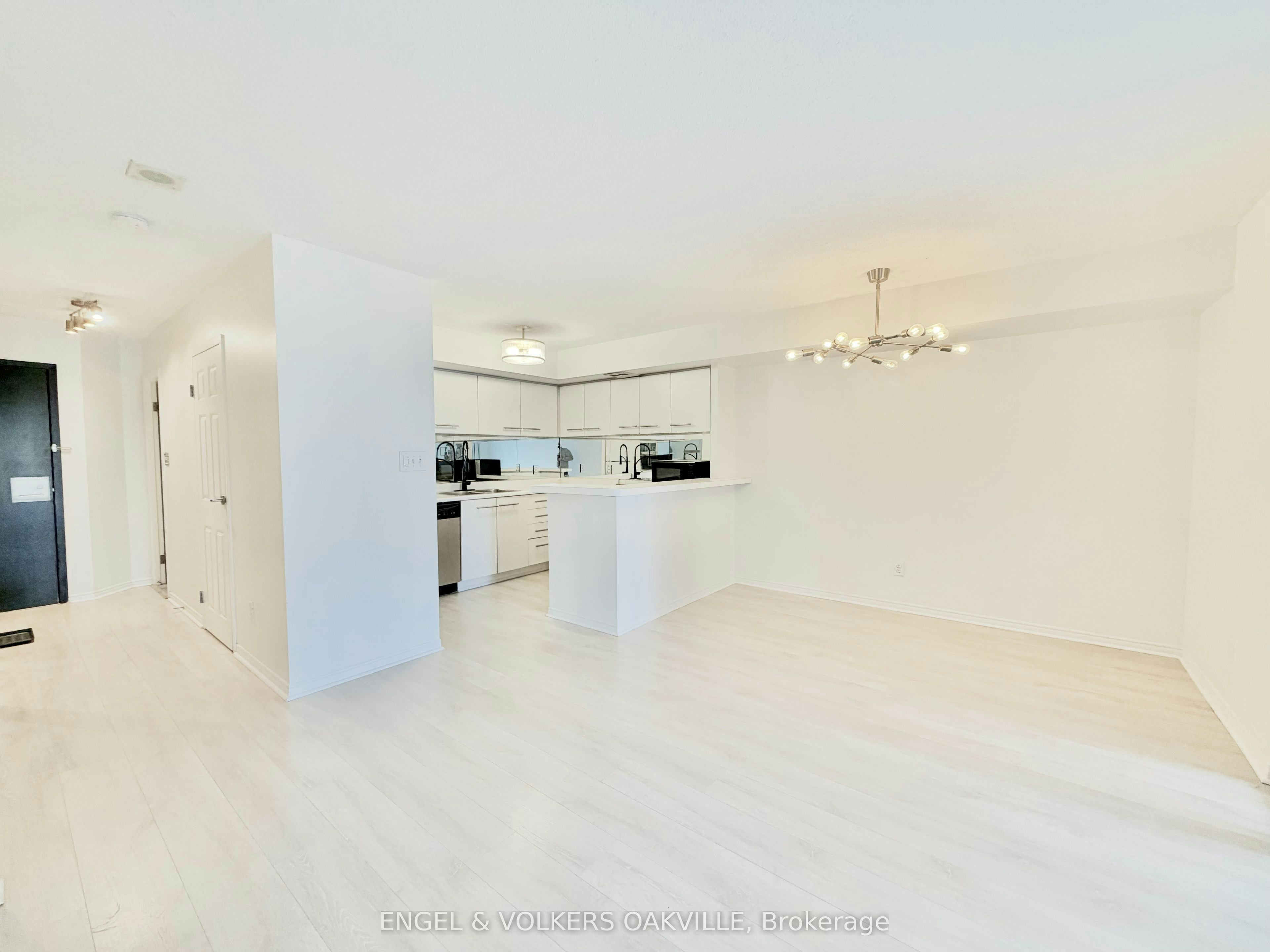N/A 1811-25 The Esplanade, Toronto, ON, M5E 1W5 - 9