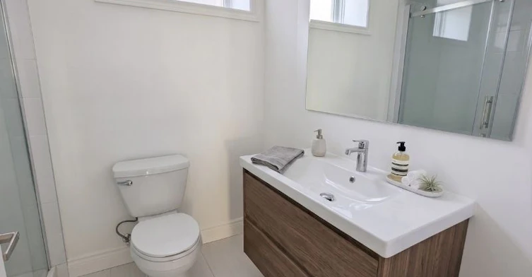 Basement-52 Rhyl Avenue, Toronto, ON, M4L 1R9 - 7