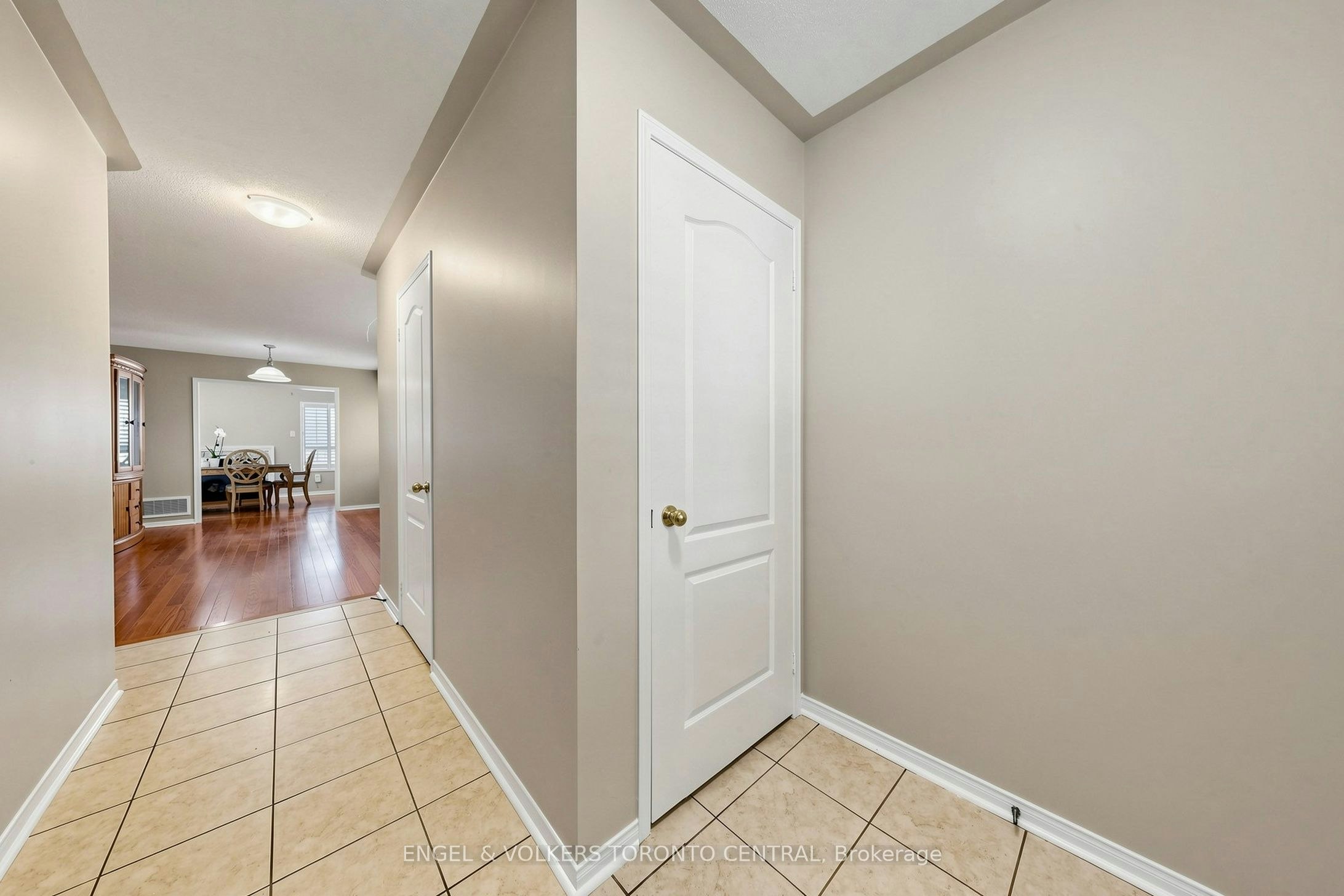 1628 Pennel Drive, Oshawa, ON, L1K 0K1 - 4
