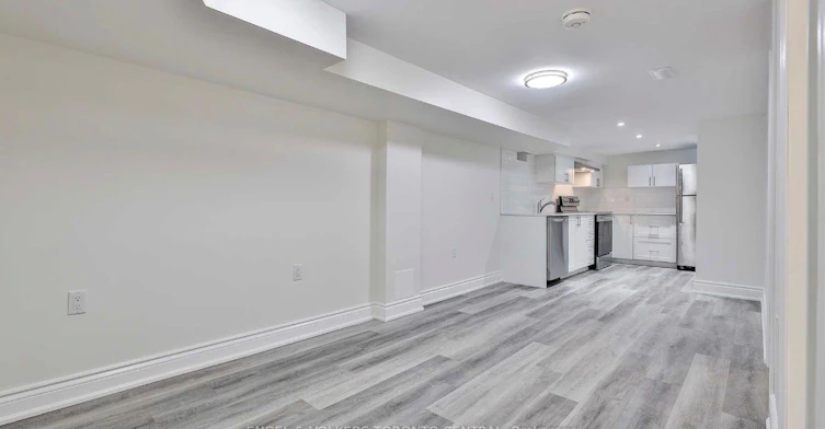 51B Fernwood Park Avenue, Toronto, ON, M4E 3E9 - 14
