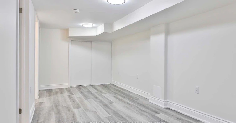 51B Fernwood Park Avenue, Toronto, ON, M4E 3E9 - 11