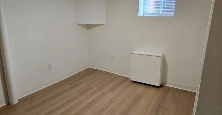 Basement-2012 Dundas Street E, Toronto, ON, M4L 1M9 - 3