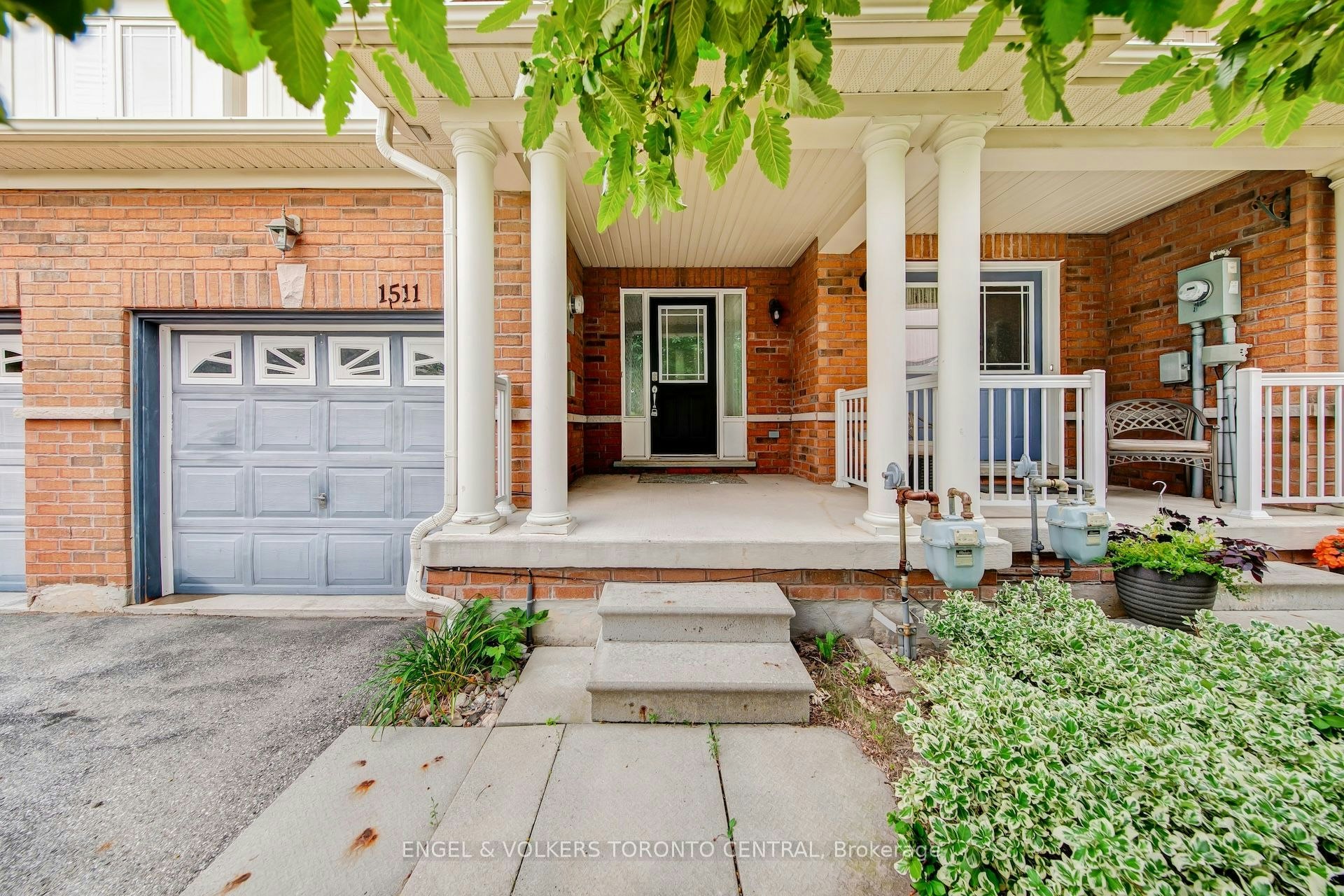 1511 Glenbourne Drive, Oshawa, ON, L1K 0M5