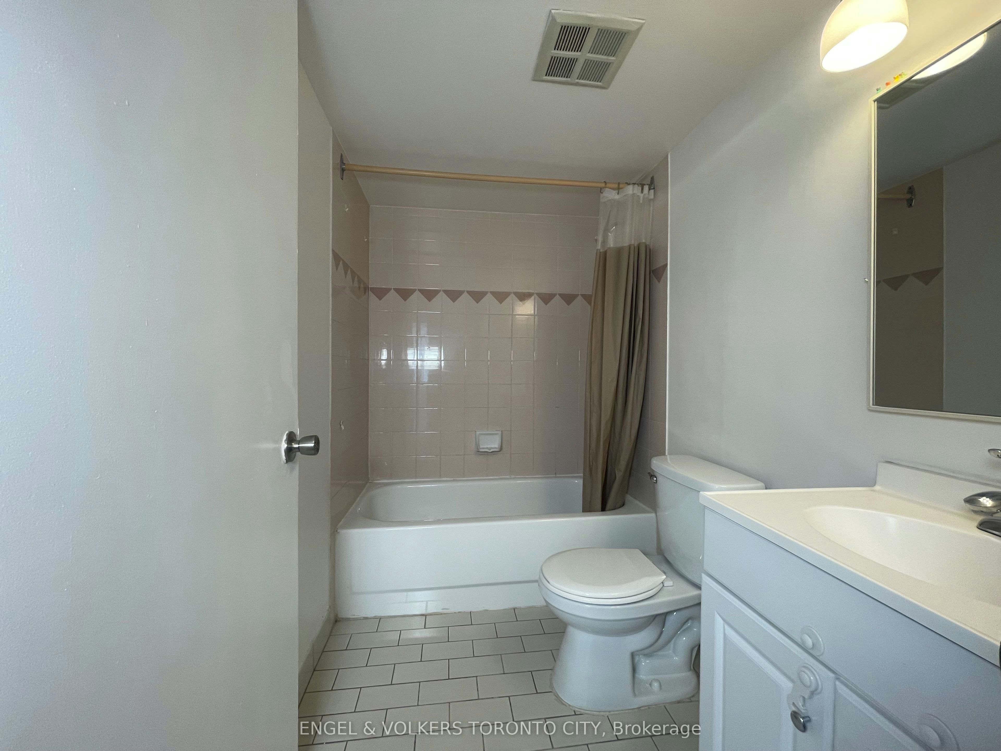 1402-3050 Ellesmere Road, Toronto, ON, M1E 5E6 - 8