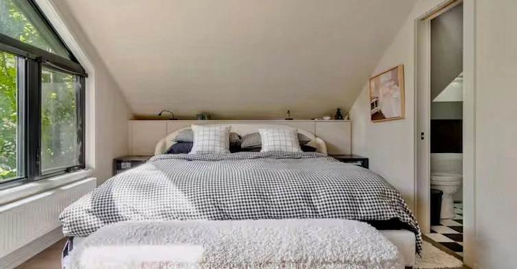 31 Elmer Avenue Garden, Toronto, ON, M4L 3R6 - 10