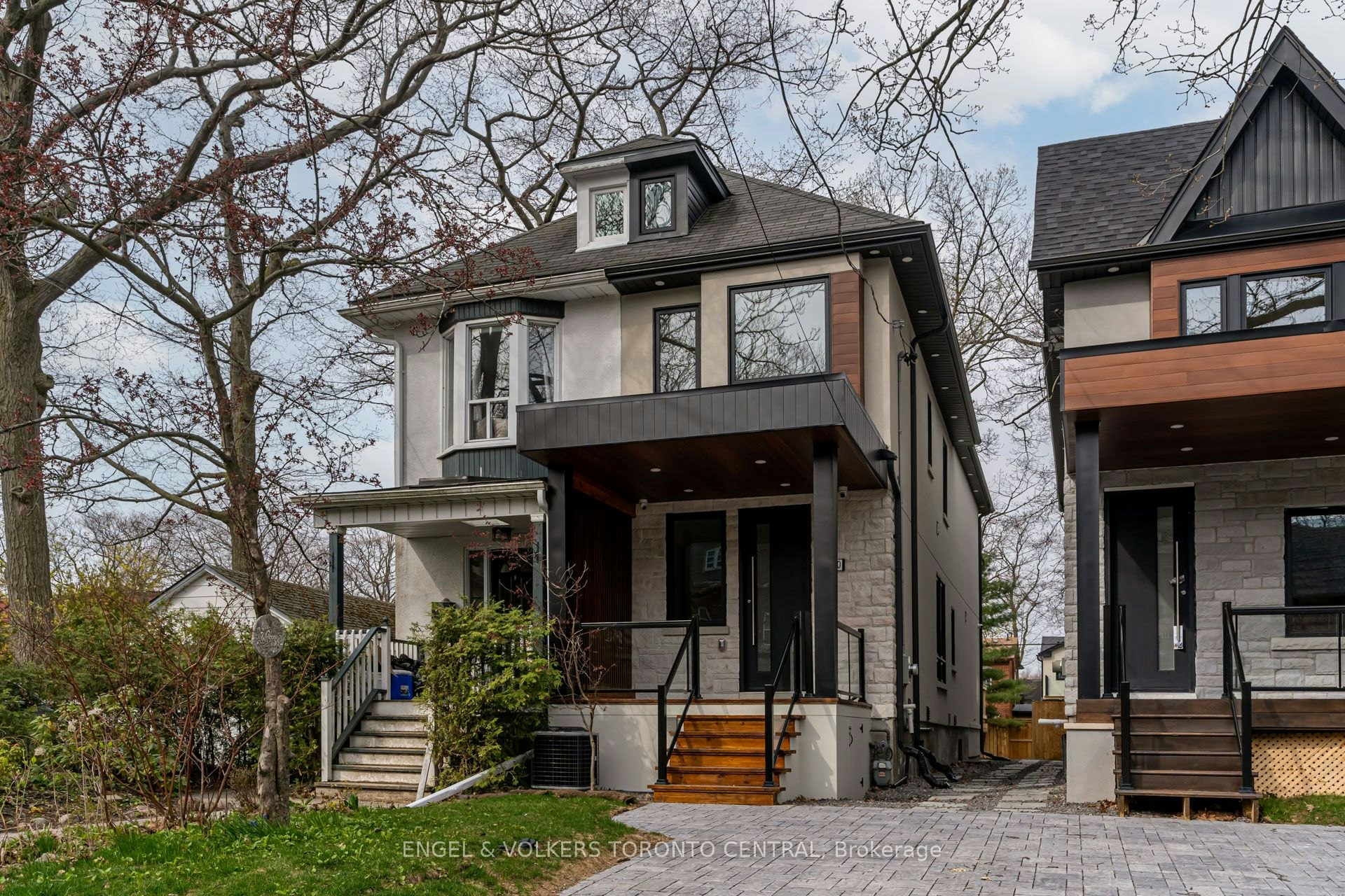 230 Willow Avenue, Toronto, ON, M4E 3K7 - 2