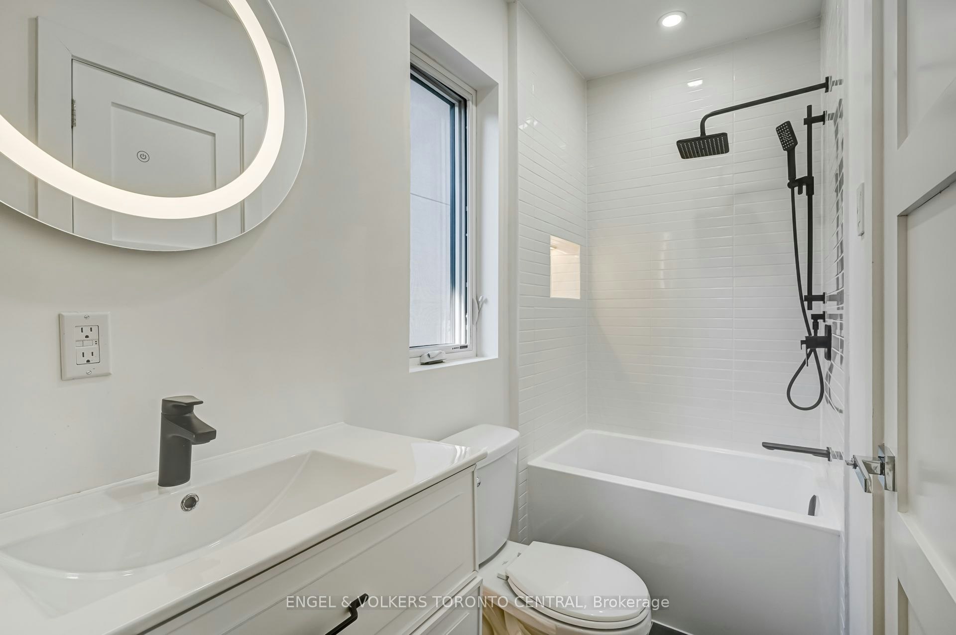 230 Willow Avenue, Toronto, ON, M4E 3K7 - 18