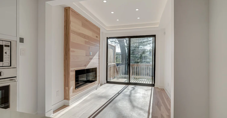230 Willow Avenue, Toronto, ON, M4E 3K7 - 8