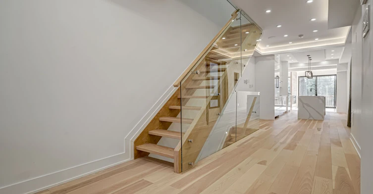 230 Willow Avenue, Toronto, ON, M4E 3K7 - 5