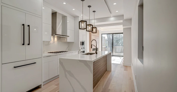 230 Willow Avenue, Toronto, ON, M4E 3K7 - 6