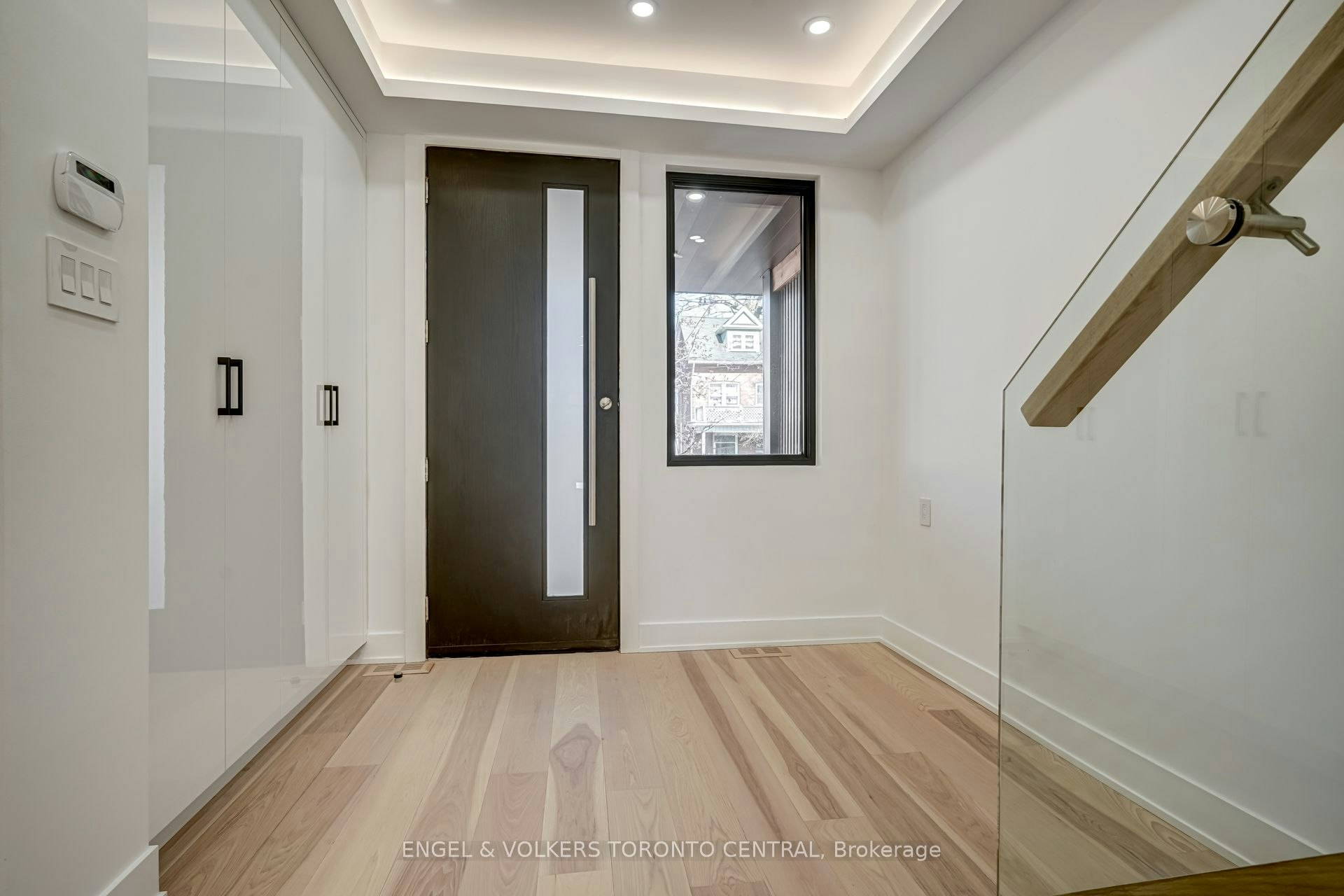 230 Willow Avenue, Toronto, ON, M4E 3K7 - 4