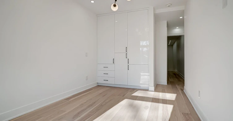 230 Willow Avenue, Toronto, ON, M4E 3K7 - 12