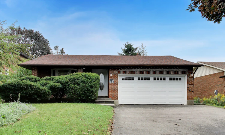 68 Hawley Crescent