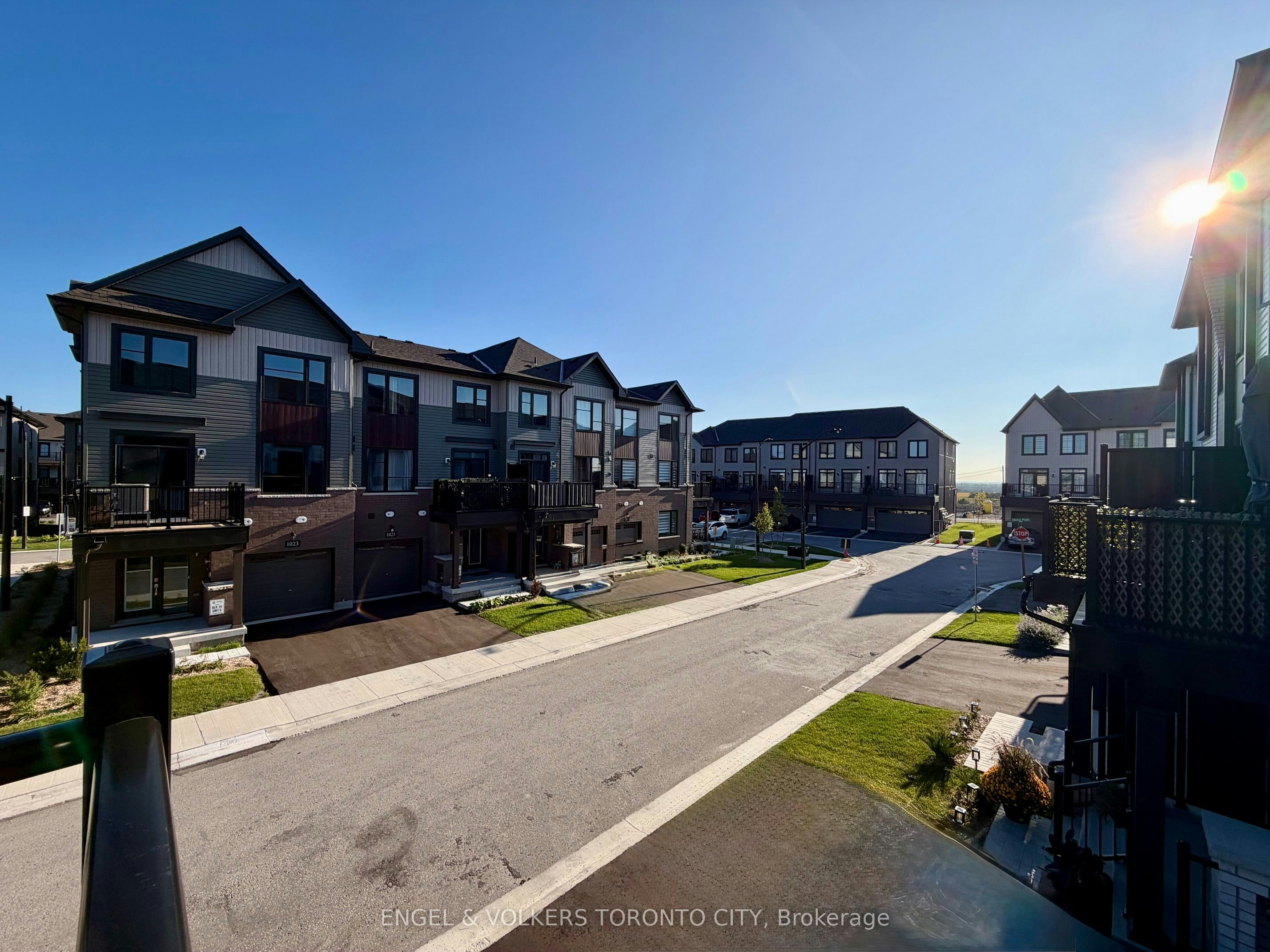 1024 Porcupine Path, Oshawa, ON, L1L 0X1 - 2