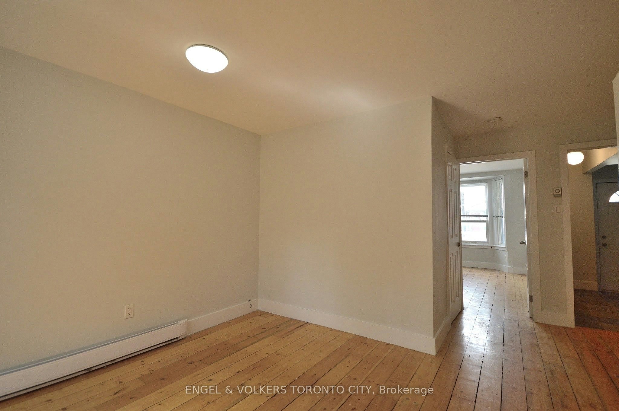 1801 Dundas Main & Basement Street E, Toronto, ON, M4L 1M4 - 11