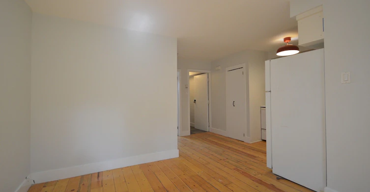 1801 Dundas Main & Basement Street E, Toronto, ON, M4L 1M4 - 6
