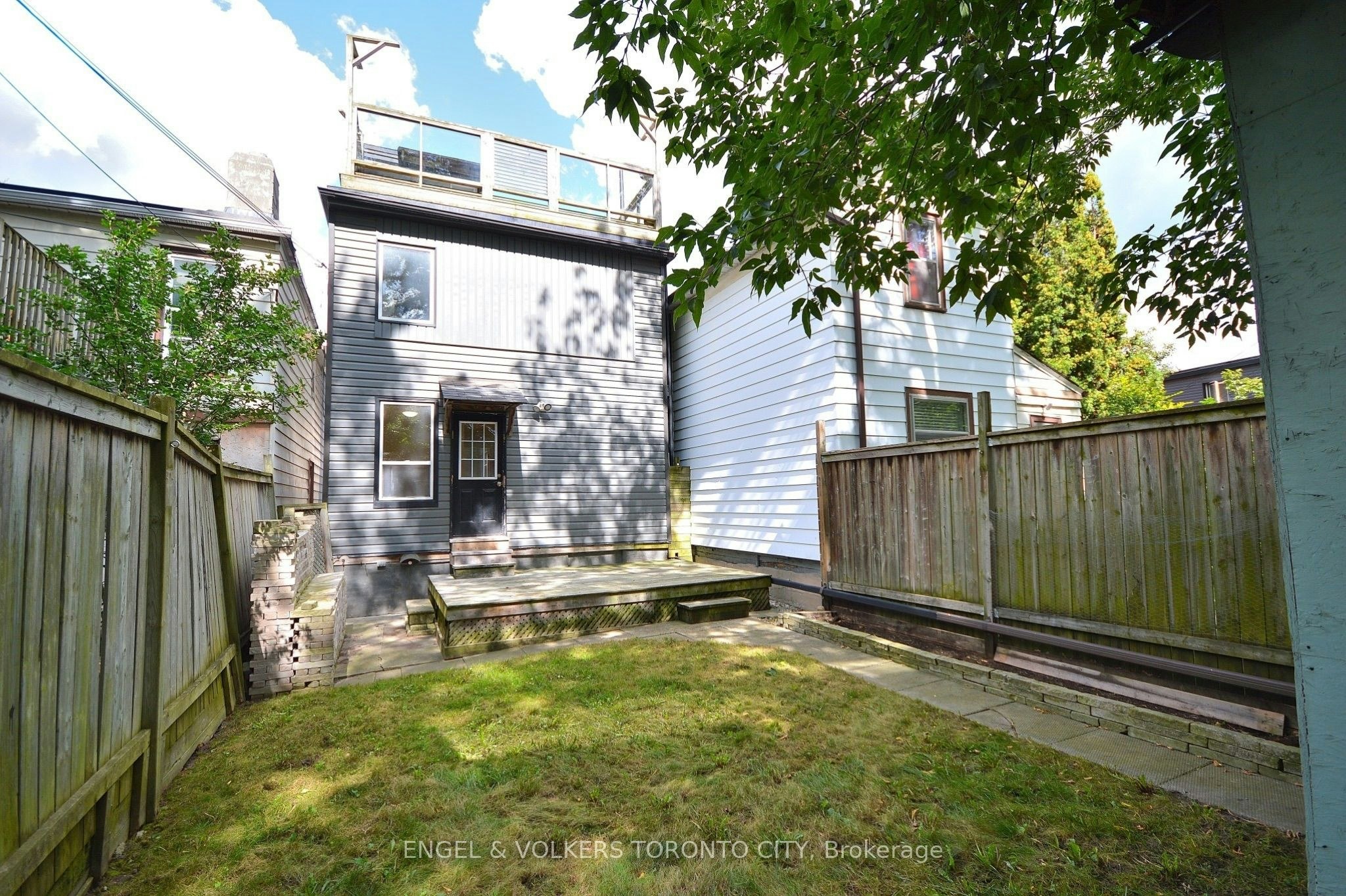 1801 Dundas Main & Basement Street E, Toronto, ON, M4L 1M4 - 21