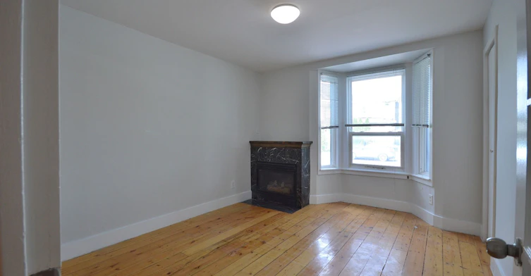 1801 Dundas Main & Basement Street E, Toronto, ON, M4L 1M4 - 8