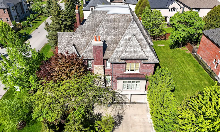 28 Long Hill Drive