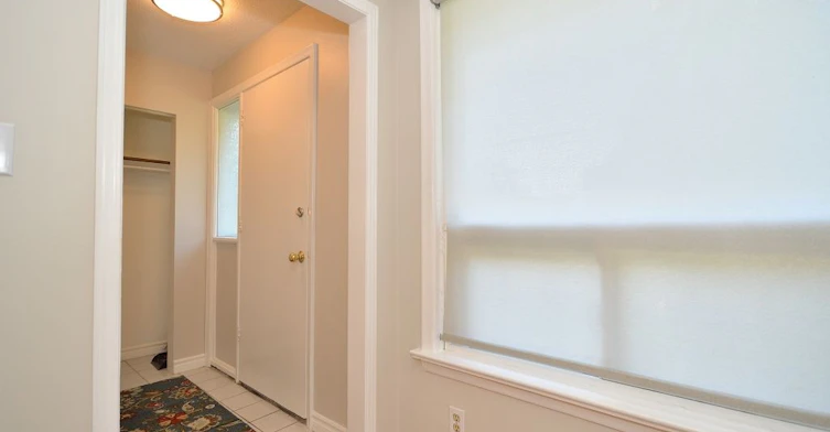 UPPER-158 Cherrywood Drive, Newmarket, ON, L3Y 2X7 - 2