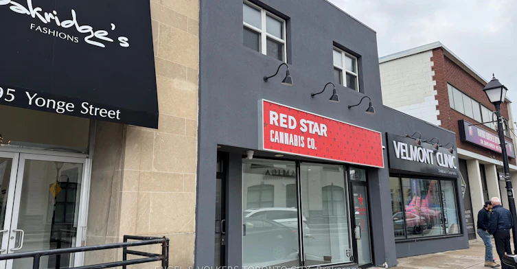 2-15191 Yonge Street, Aurora, ON, L4G 1L8