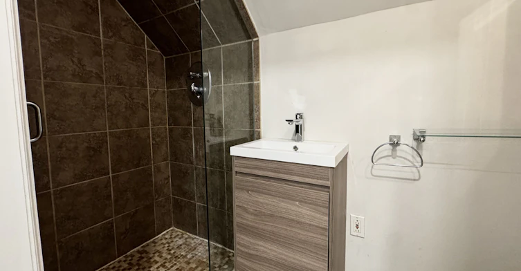185 Rumble 2nd Avenue Fl, Richmond Hill, ON, L4C 4T3 - 7