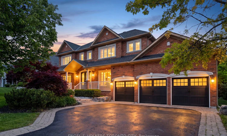 8 Duncton Wood Crescent