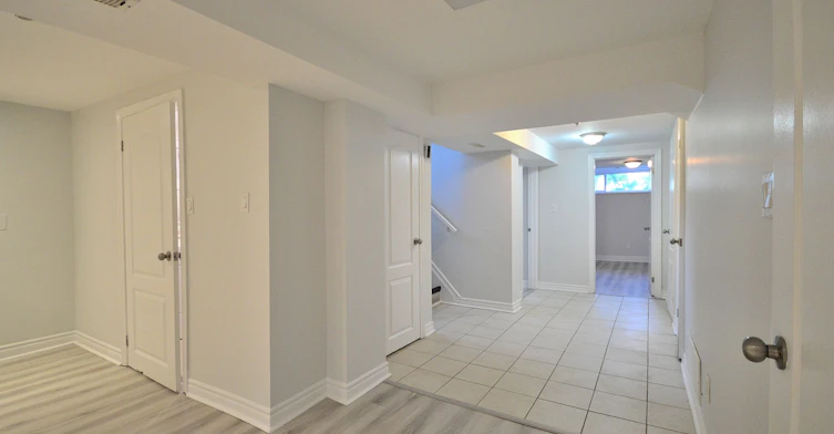 Bsmt-190 Cherrywood Drive, Newmarket, ON, L3Y 2X8 - 4
