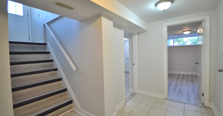 Bsmt-190 Cherrywood Drive, Newmarket, ON, L3Y 2X8 - 9