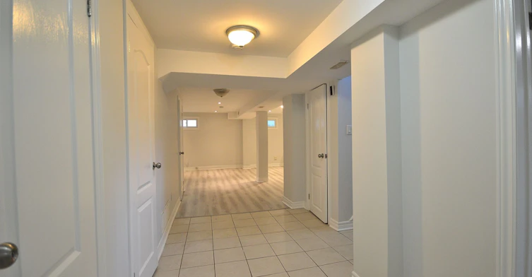 Bsmt-190 Cherrywood Drive, Newmarket, ON, L3Y 2X8 - 5