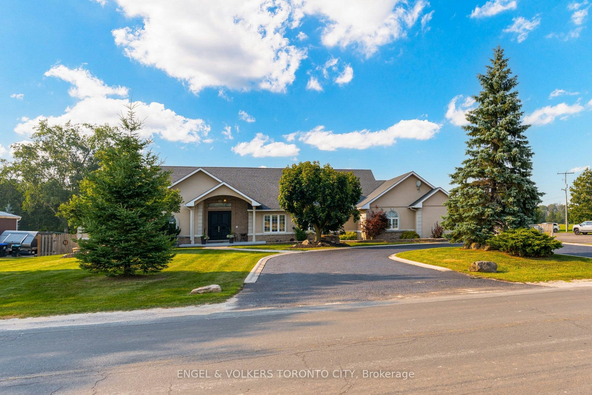 1288 Shore Acres Drive, Innisfil, ON, L0L 1R0