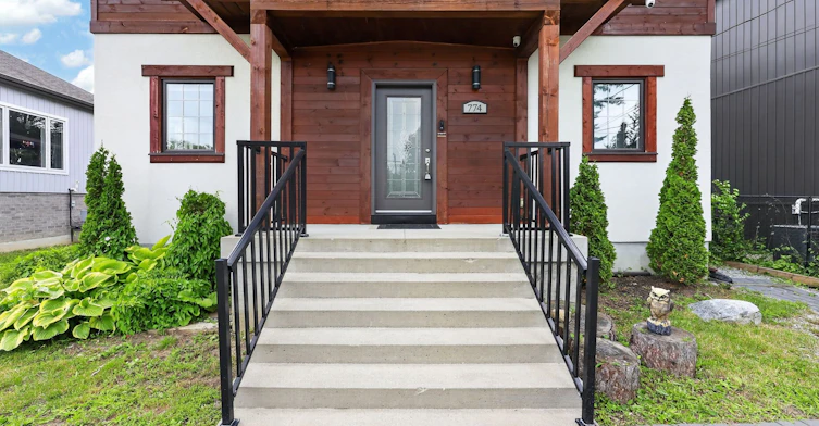 774 Churchill Lane, Georgina, ON, L0E 1S0 - 3