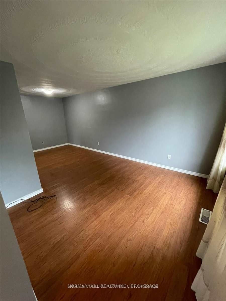 Main-124 Septonne Avenue, Newmarket, ON, L3Y 2W3 - 3