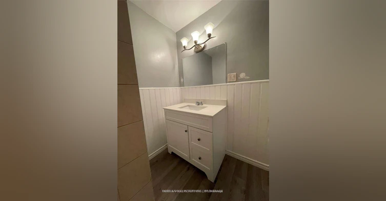 Main-124 Septonne Avenue, Newmarket, ON, L3Y 2W3 - 8