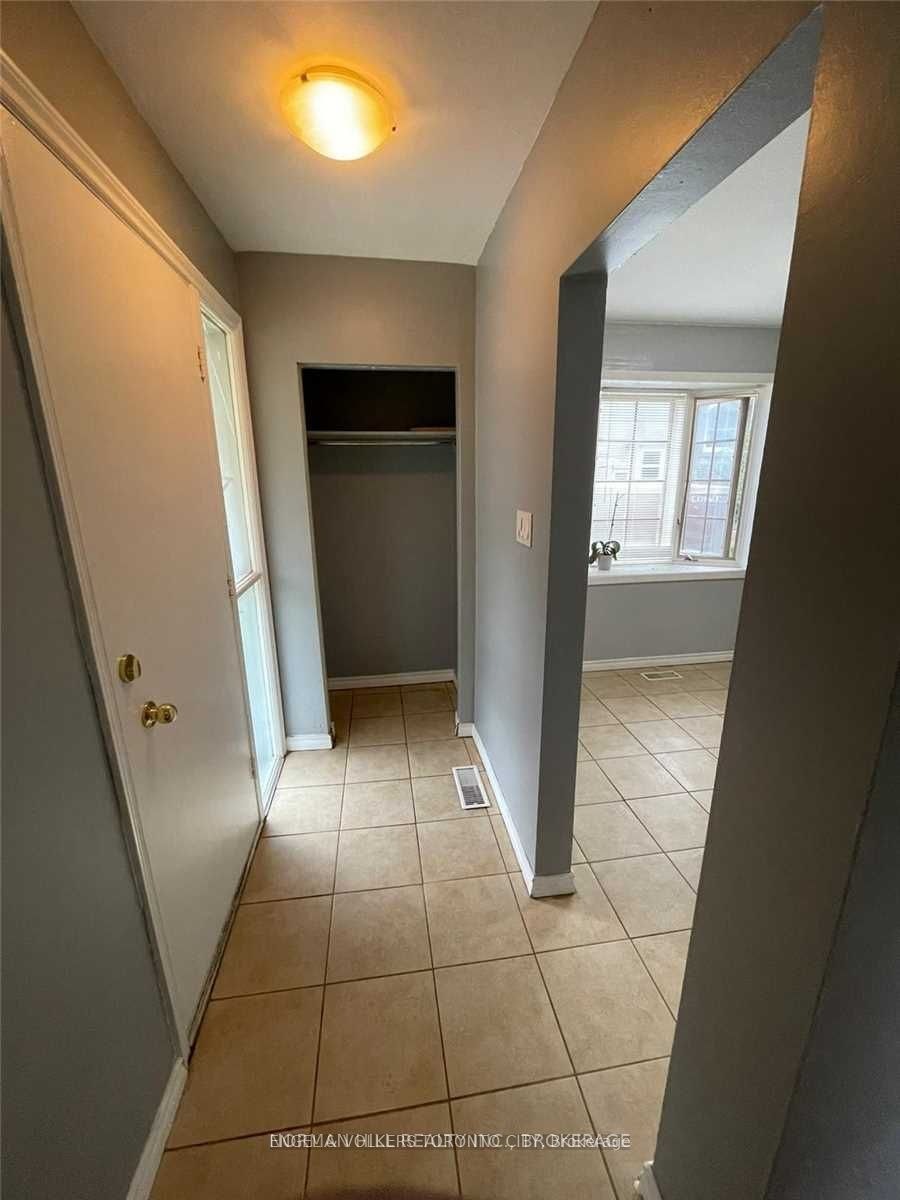 Main-124 Septonne Avenue, Newmarket, ON, L3Y 2W3 - 6