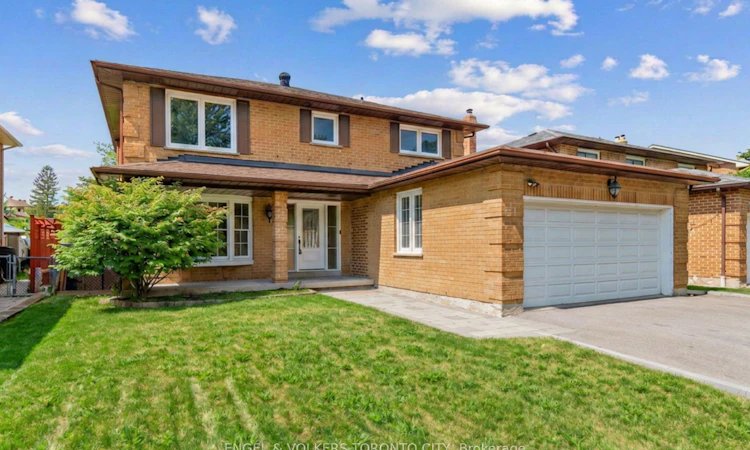 98 Golf Links Drive