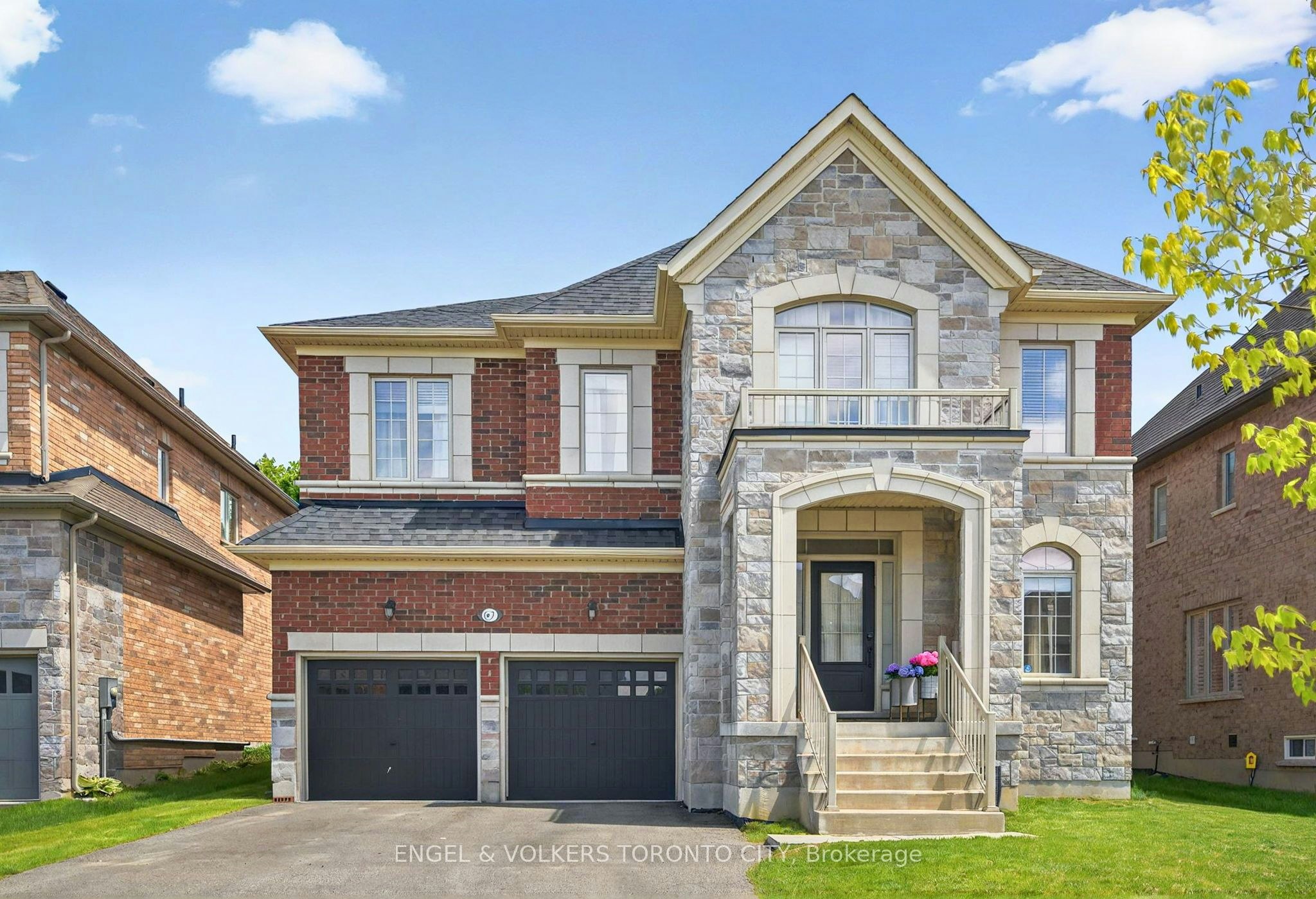 67 Alf Neely Way, Newmarket, ON, L3Y 0C6