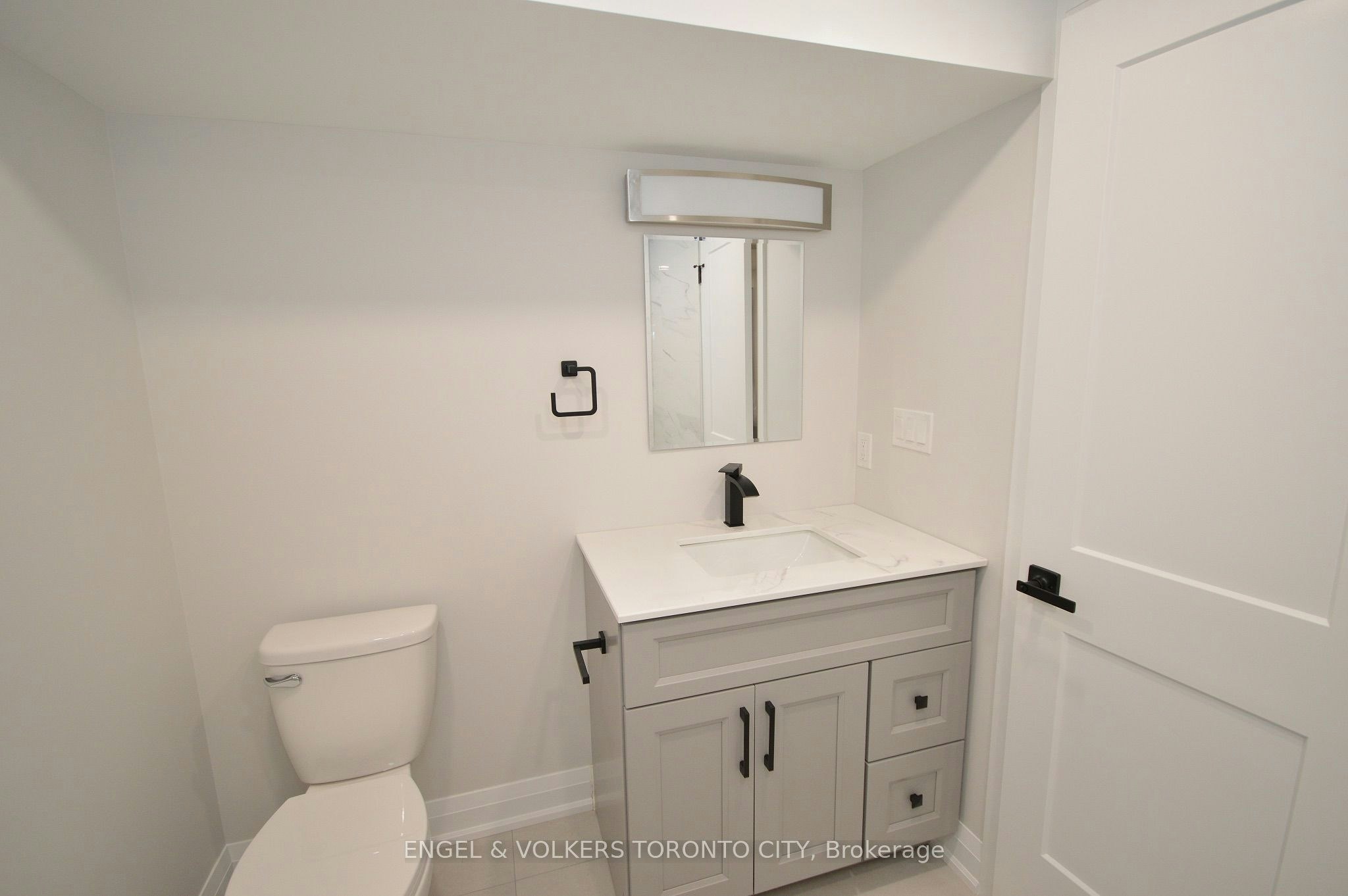 Basement-139 Queen Street, Newmarket, ON, L3Y 2E9 - 12