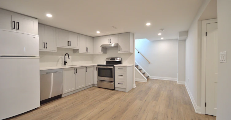 Basement-139 Queen Street, Newmarket, ON, L3Y 2E9