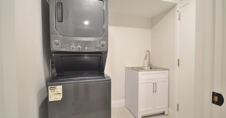 Basement-139 Queen Street, Newmarket, ON, L3Y 2E9 - 9
